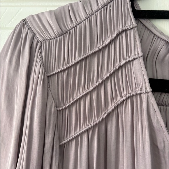 Current Air Women's Sz Small Light Purple Long Sleeve Satin Top Good Condition - Picture 6 of 8
